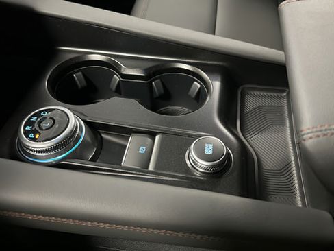 New 2026 Ford Explorer Active w/ Active Comfort Package AWD/4WD image 19