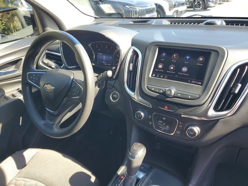 Used 2020 Chevrolet Equinox LT image 8