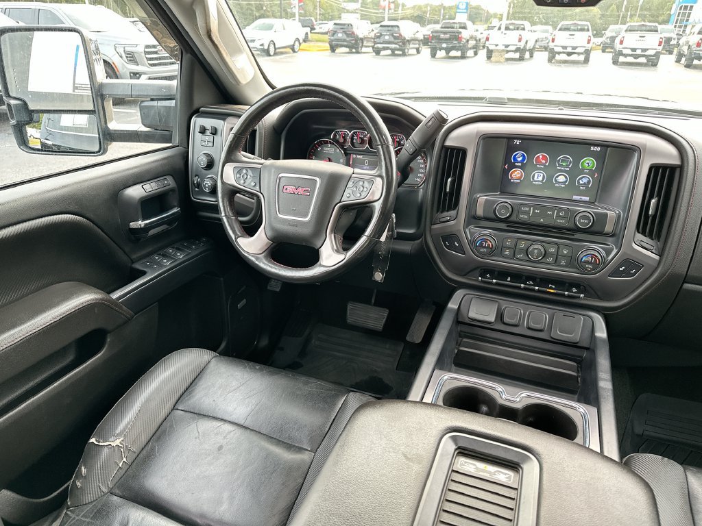 Used 2016 GMC Sierra 2500 SLT w/ All-Terrain HD Package AWD/4WD image 19