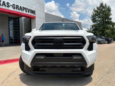 New 2026 Toyota Tacoma SR5 AWD/4WD image 3