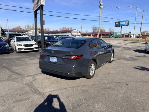 Used 2025 Toyota Camry LE FWD image 8