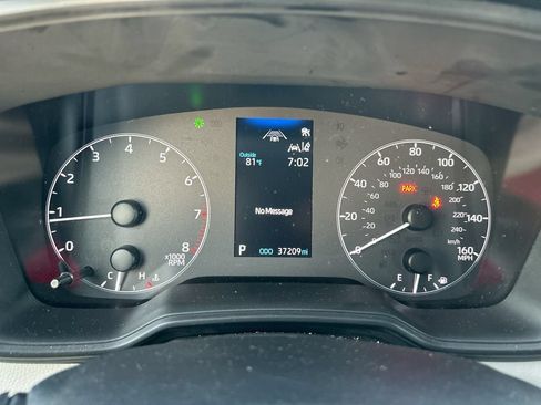 Used 2025 Toyota Corolla LE FWD image 20