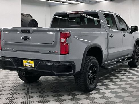 Used 2025 Chevrolet Silverado 1500 ZR2 w/ Technology Package AWD/4WD image 13