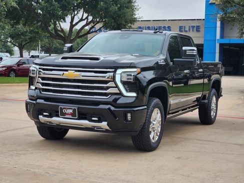 New 2026 Chevrolet Silverado 2500 High Country w/ High Country Premium Package AWD/4WD image 12