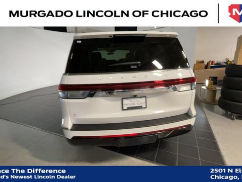 Used 2024 Lincoln Navigator Reserve AWD/4WD image 7