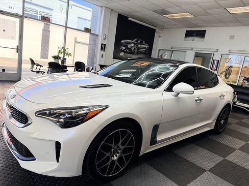 Used 2019 Kia Stinger Premium RWD image 1