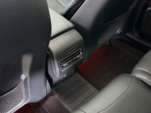 Used 2022 Lincoln Corsair Reserve w/ Sport Package image 26