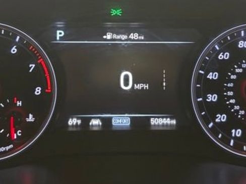 Used 2019 Genesis G70 2.0T Advanced w/ Elite Package RWD image 26