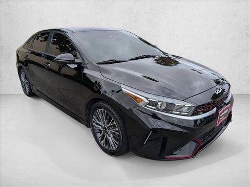 Used 2022 Kia Forte GT-Line w/ GT-Line Technology Package FWD image 3
