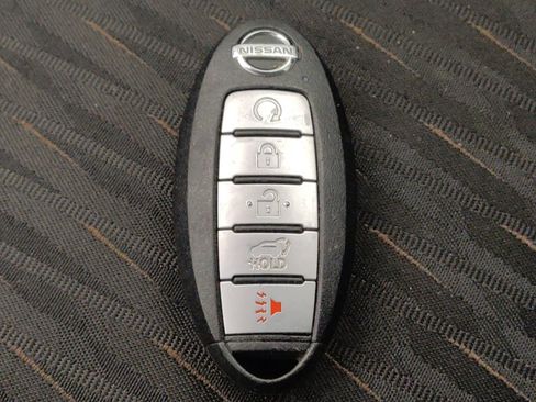 Used 2020 Nissan Rogue SV AWD/4WD image 32