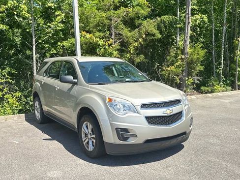 Used 2013 Chevrolet Equinox LS FWD image 2