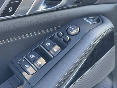 Used 2026 BMW X5 xDrive50e w/ M Sport Package image 15