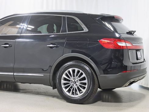 Used 2016 Lincoln MKX Select w/ Climate Package FWD image 10