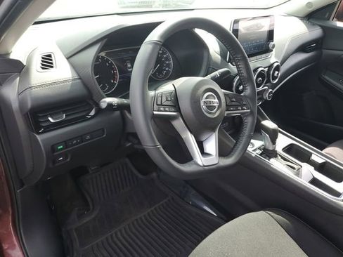 Certified 2021 Nissan Sentra SV FWD image 19