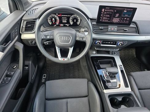Used 2025 Audi Q5 e Premium Plus w/ Premium Plus Package AWD/4WD image 12