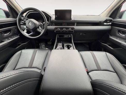 Certified 2025 Honda Pilot EX-L image 10