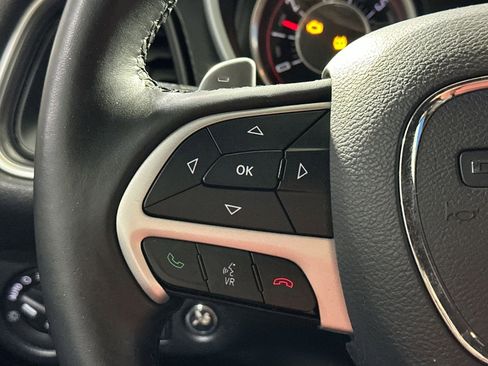 Used 2016 Dodge Challenger R/T Scat Pack w/ Leather Interior Group image 21