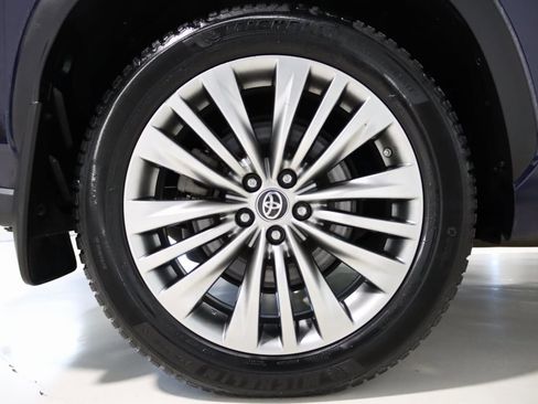 Used 2021 Toyota Highlander Platinum image 81