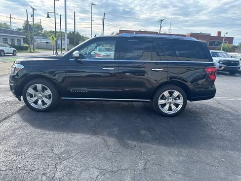 Used 2023 Ford Expedition Platinum AWD/4WD image 13