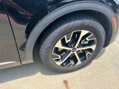 Used 2023 Kia Sportage EX FWD image 14
