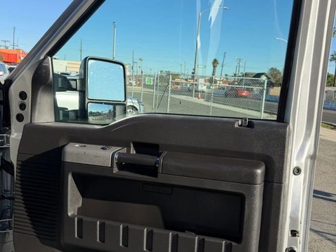 Used 2015 Ford F250 Lariat w/ Lariat Ultimate Package image 27