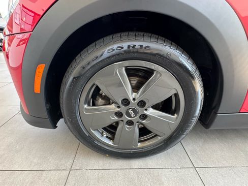 Used 2024 MINI Cooper 4-Door Hardtop FWD image 28