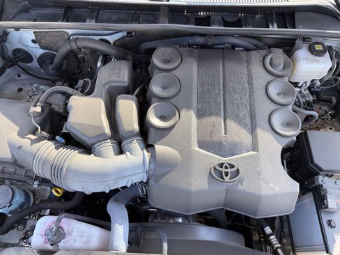 Used 2023 Toyota 4Runner Limited AWD/4WD image 21