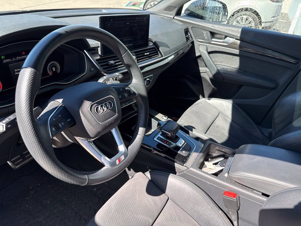 Used 2021 Audi SQ5 Premium Plus w/ Premium Plus Package AWD/4WD image 9