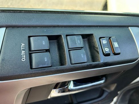 Used 2021 Toyota 4Runner Limited AWD/4WD image 17