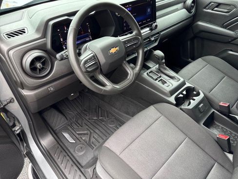 Used 2023 Chevrolet Colorado W/T w/ LPO, Pro Essentials Package RWD image 17
