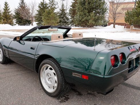Used 1992 Chevrolet Corvette 2dr Convertible image 5