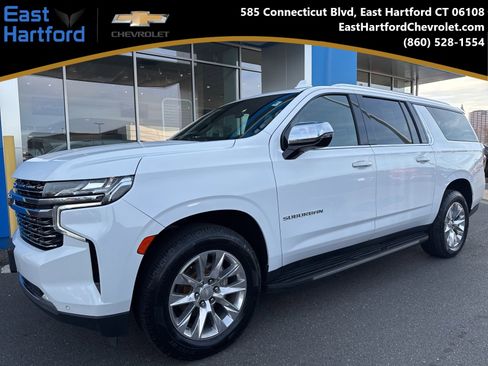 Used 2023 Chevrolet Suburban Premier image 1