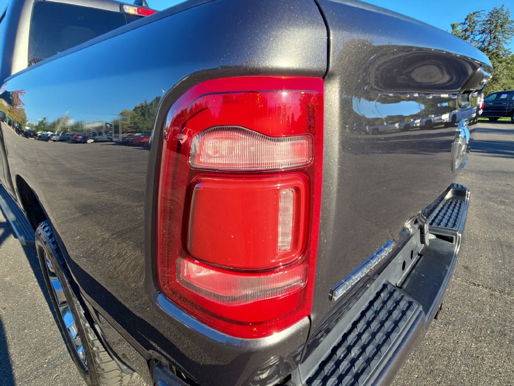 Used 2022 RAM 1500 Big Horn AWD/4WD image 37