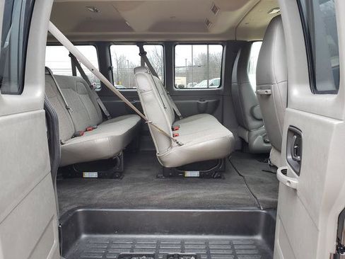 Used 2016 Chevrolet Express 3500 LT w/ LT Preferred Equipment Group image 12