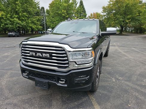 Used 2022 RAM 2500 Limited AWD/4WD image 2