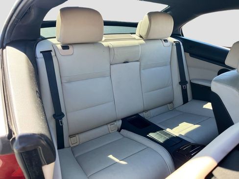 Used 2011 BMW 328i Convertible image 22