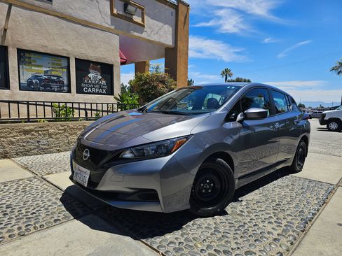 Used 2024 Nissan Leaf S FWD image 1