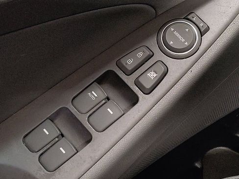 Used 2014 Hyundai Sonata SE image 27