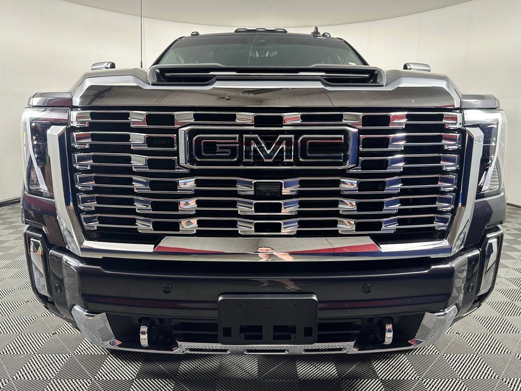 Used 2026 GMC Sierra 3500 Denali w/ Denali Reserve Package AWD/4WD image 8