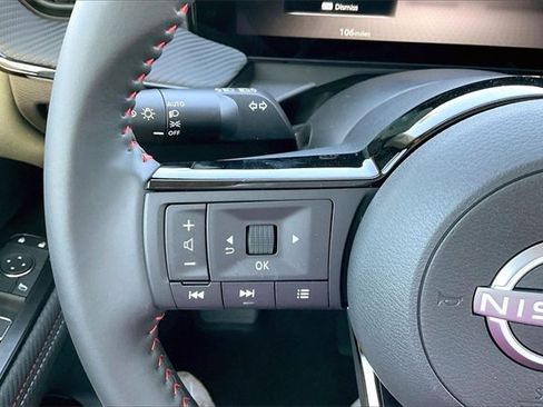 Certified 2025 Nissan Kicks SR image 16