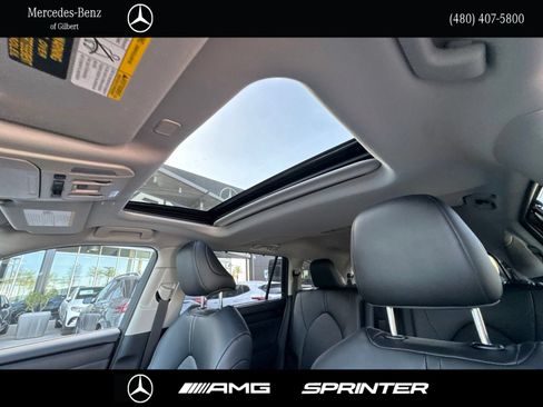 Used 2026 Toyota Highlander XLE AWD/4WD image 17