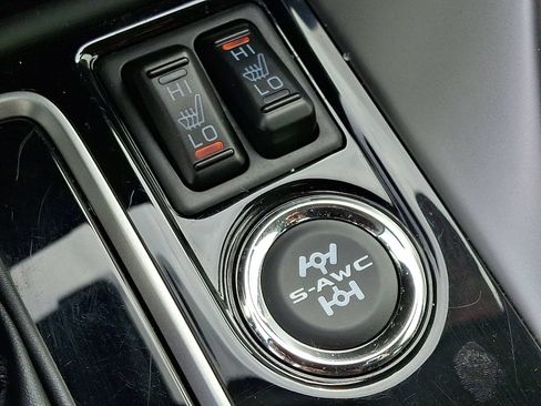 Used 2024 Mitsubishi Eclipse Cross AWD image 23