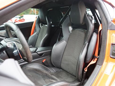 Used 2020 Chevrolet Corvette Stingray Premium Cpe w/ 3LT Preferred Equipment Group image 26