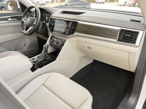 Used 2023 Volkswagen Atlas SE AWD/4WD image 39