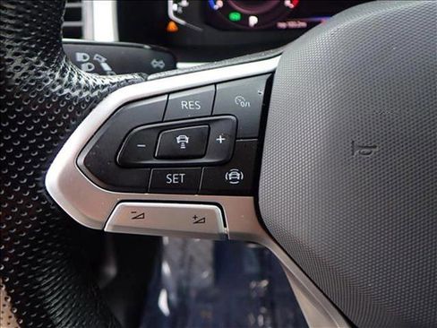 Used 2020 Volkswagen Atlas Cross Sport SEL Premium R-Line image 18