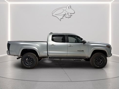 Used 2023 Toyota Tacoma TRD Sport w/ Black Out Package (TMS) AWD/4WD image 6