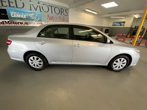 Used 2011 Toyota Corolla LE FWD image 14