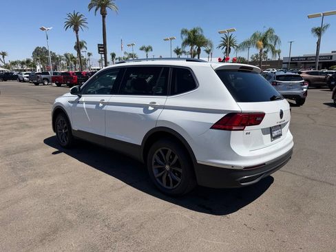 Used 2023 Volkswagen Tiguan SE FWD image 4