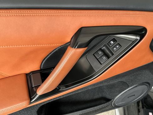 Used 2020 Nissan GT-R Premium w/ Premium Interior Package image 10
