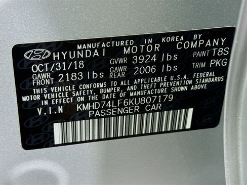Used 2019 Hyundai Elantra SE image 39